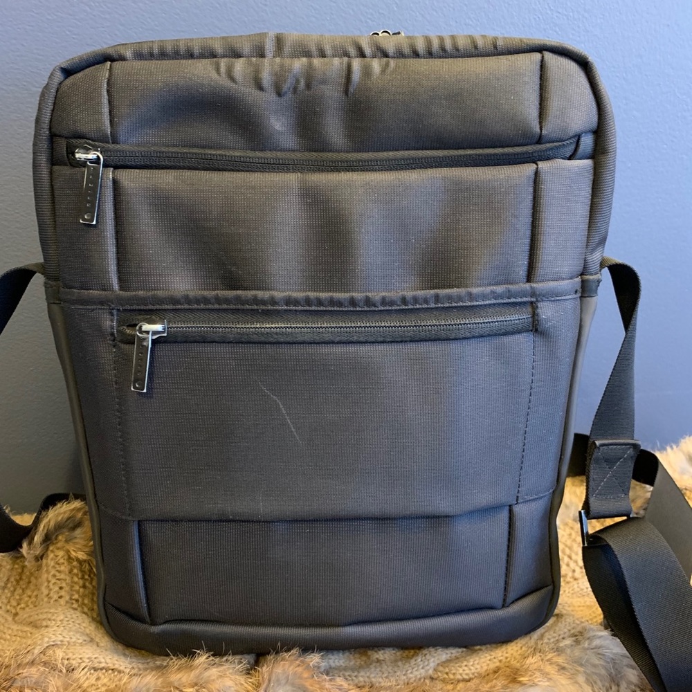 Bag - Picture 2 of 14